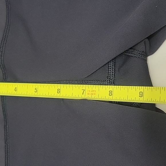 Lululemon Cropped Leggings - Picture 11 of 14